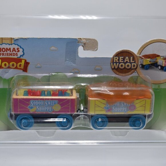 Thomas & Friends Real Wood Candy Cars Sodor Sweet Shoppe CARAMEL N GUMDROP 2018 - Picture 1 of 13